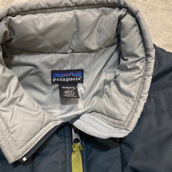 Patagonia Navy Quilted Women’s Vest - Picture 3 of 8